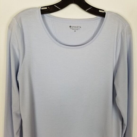 Athleta Essence Semi Fit Long Sleeve Top Sz M  Blue Slit Back Casual Athletic - Picture 2 of 6